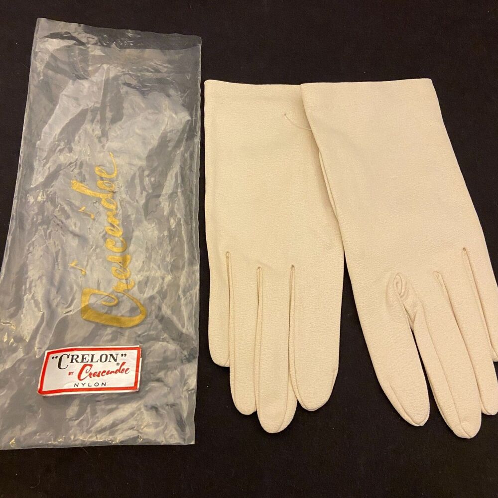 #6242 Vintage Womens Crescendoe Nylon gloves size M